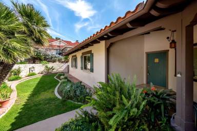Main picture of 2349 Jayma Ln