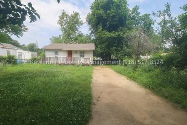 Main picture of 2144 N Garrison Pl