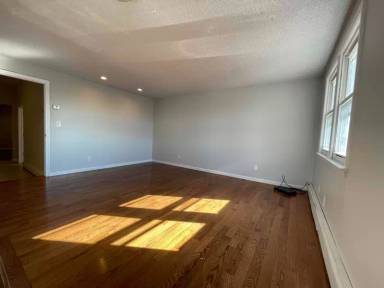 Main picture of 161 Seaview Ave