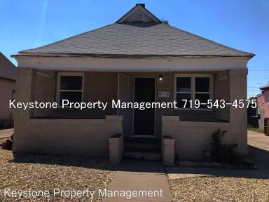 Main picture of 1411 E Orman Ave