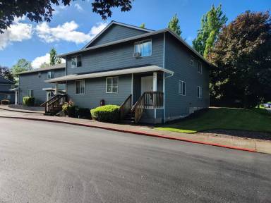 Main picture of 541 Catron St N