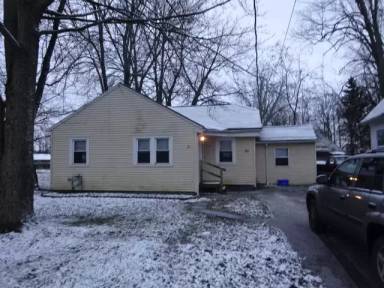 Main picture of 31 Riverside Dr