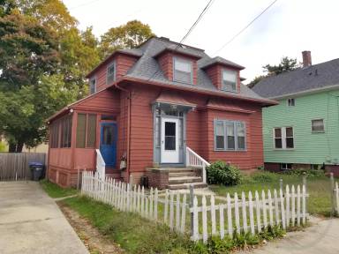 Main picture of 241 Lowell Ave