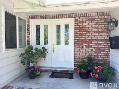 Main picture of 225 W Meadow Dr