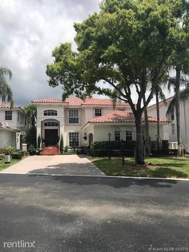 Main picture of 4428 NW 93rd Doral Ct