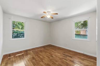 Main picture of 41 Rose Ln