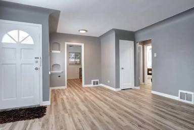 Main picture of 361 Raleigh St
