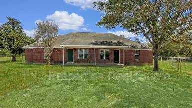 Main picture of 9801 Riskys Ranch Dr