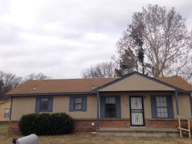 Main picture of 2916 Lake Park Rd