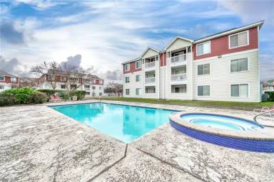 Main picture of 517 Southwest Pkwy