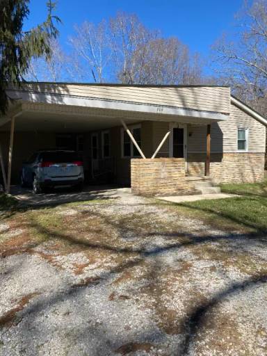 Main picture of 709 Iris Dr