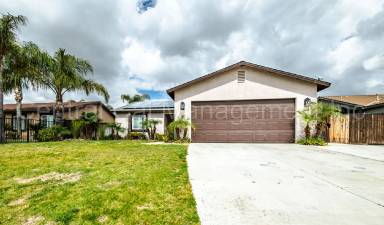 Main picture of 8514 Rosewood Ave