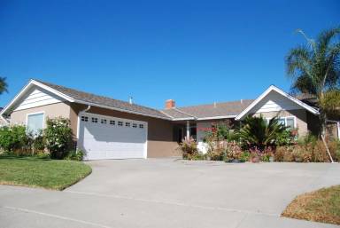 Main picture of 9213 La Barca Cir