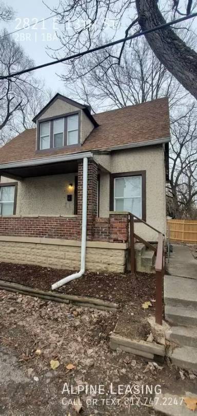 Main picture of 2821 E 13th St