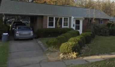 Main picture of 211 W Irvin Ave