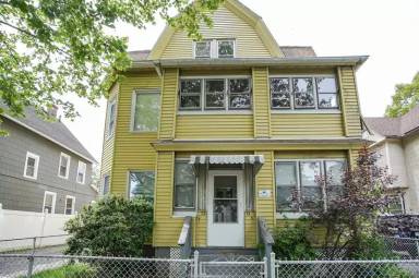 Main picture of 72 Crystal Ave