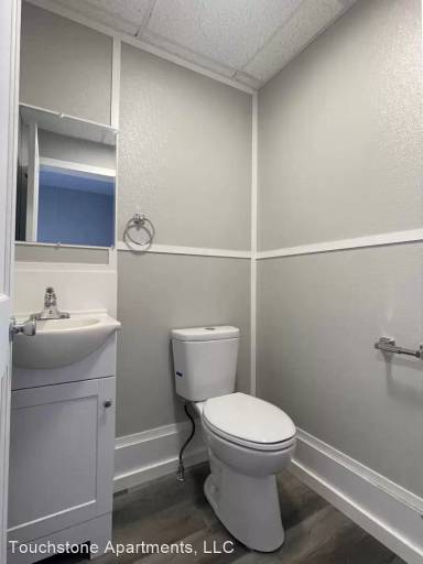 Main picture of 2 Franklin St