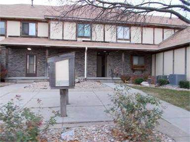 Main picture of 3027 W Capital Ave