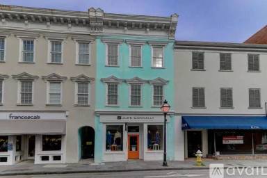 Main picture of 338 King St