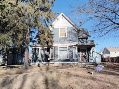 Main picture of 2120 Michigan Ave