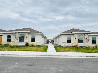 Main picture of 822 N Blair Ave