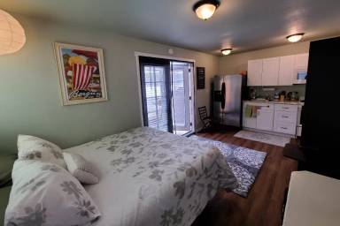 Main picture of 210 Wilson St