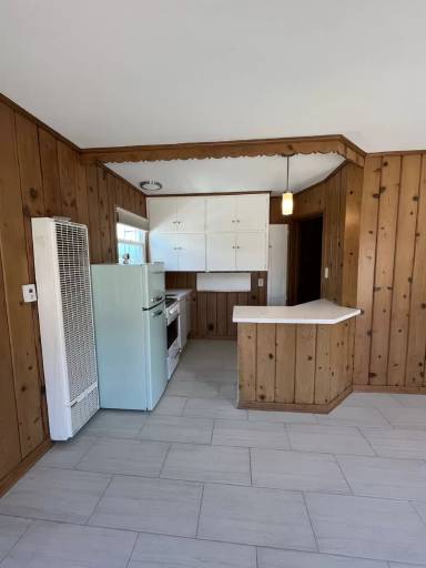 Main picture of 3025 Ocean Dr