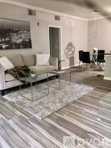 Main picture of The Plaza Residence