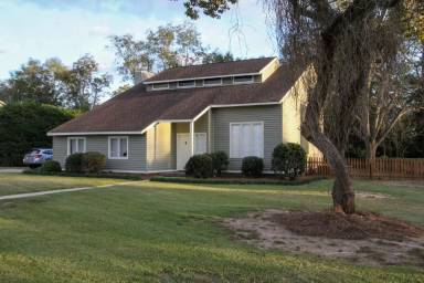Main picture of 3813 Heatherbrook Pl
