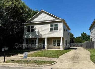 Main picture of 3504 S 4th St