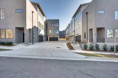 Main picture of 16 Willis St