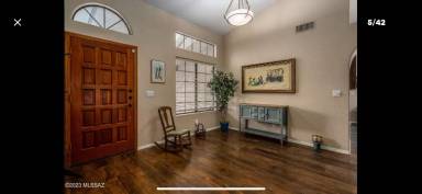 Main picture of 1560 E Sonoran Desert Dr