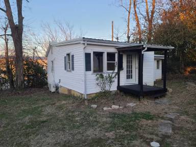 Main picture of 319 Cornishville St