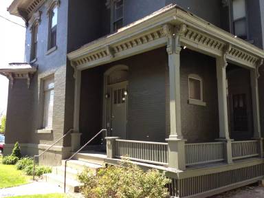 Main picture of 121 Prospect Ave SE