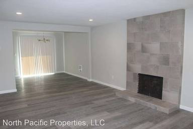 Main picture of 14301 NE 7th Pl