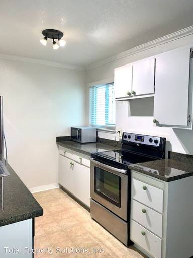 Main picture of Corners Concord Condo