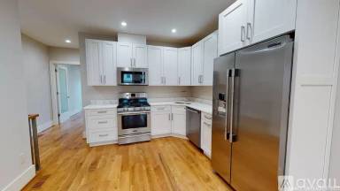 Main picture of 523 Lamont St NW