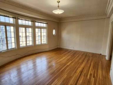 Main picture of 821 Geary St