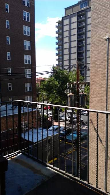 Main picture of 963 N Logan St