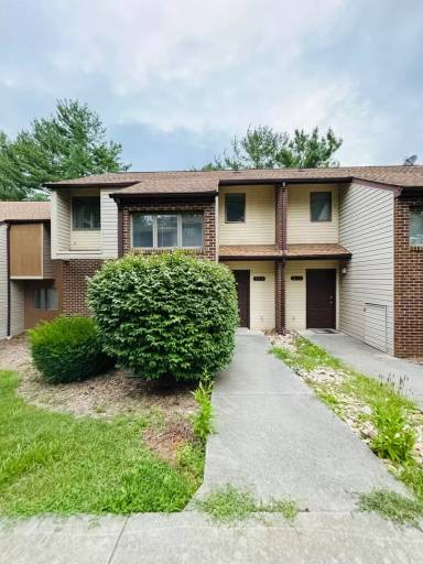 Main picture of 351 Shenandoah Cir