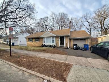 Main picture of 116 Roger White Dr
