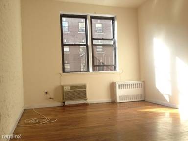 Main picture of 237 E 12th St