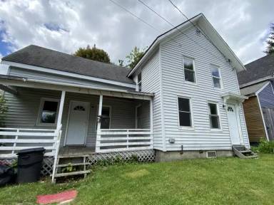 Main picture of 5 Plummer St