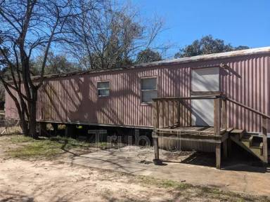 Main picture of 1001 Dunes Ave
