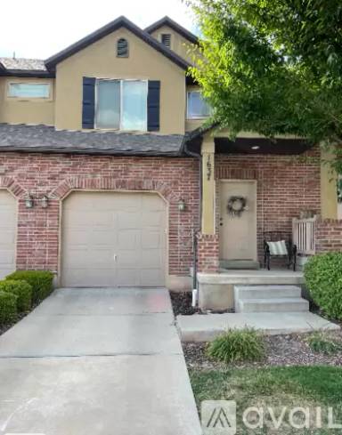 Main picture of 1637 N Blackhawk Dr