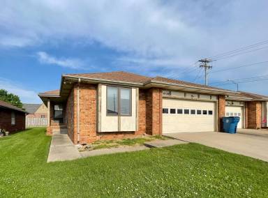 Main picture of 4138 S Weller Ave