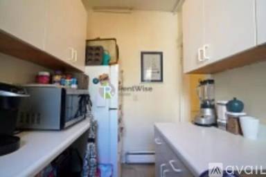 Main picture of 1844 Commonwealth Ave