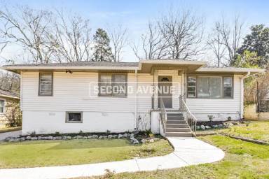 Main picture of 8421 9th Ave S
