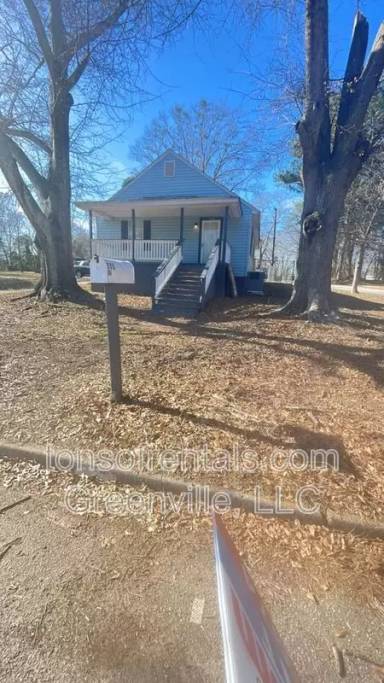 Main picture of 506 Massachusetts Blvd