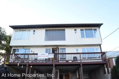Main picture of 146 SW Cottage St